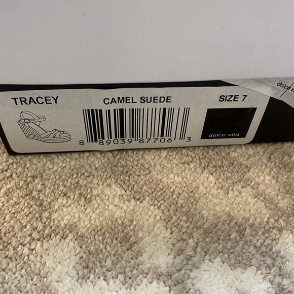 Dolce Vita Tan Wedge Sandals - Picture 4 of 10